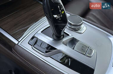 Седан BMW 7 Series 2016 в 