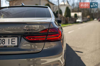 Седан BMW 7 Series 2018 в 