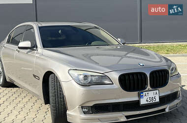 Седан BMW 7 Series 2010 в 