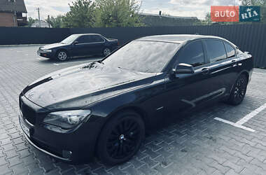 Седан BMW 7 Series 2010 в 