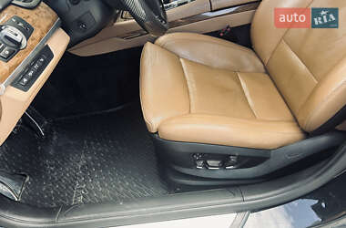 Седан BMW 7 Series 2010 в 