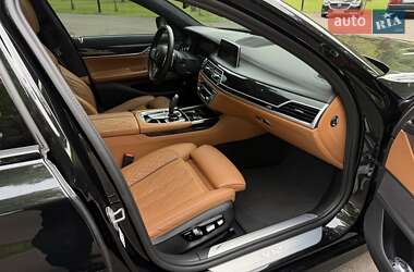 Седан BMW 7 Series 2021 в 
