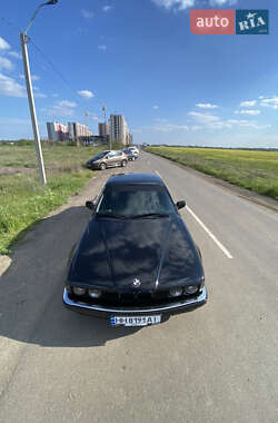 Седан BMW 7 Series 1989 в 