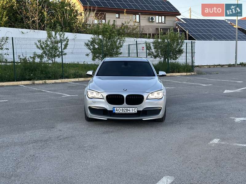 Седан BMW 7 Series 2015 в Ужгороде