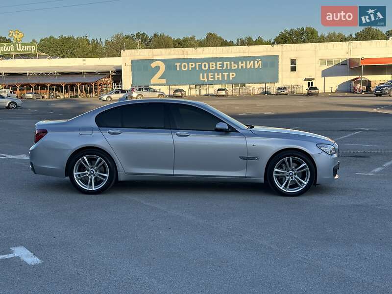 Седан BMW 7 Series 2015 в Ужгороде
