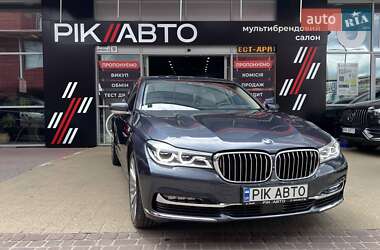 Седан BMW 7 Series 2015 в Львове