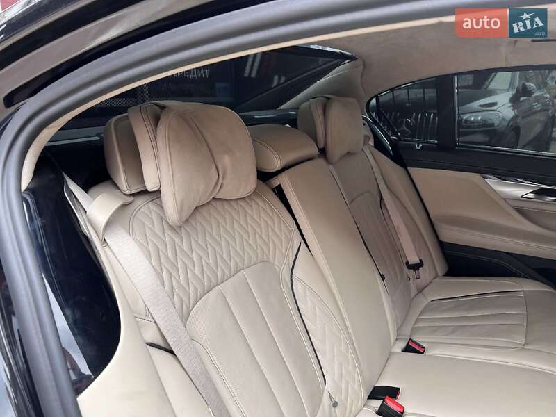 Седан BMW 7 Series 2017 в Львові фото 56 Седан BMW 7 Series 2017 в Львові
