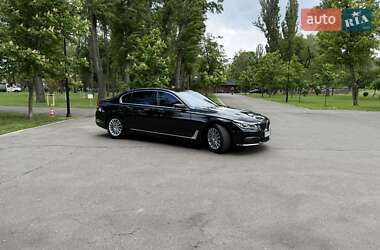 Седан BMW 7 Series 2018 в 