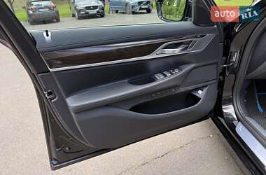 Седан BMW 7 Series 2018 в 