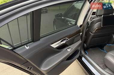 Седан BMW 7 Series 2018 в 