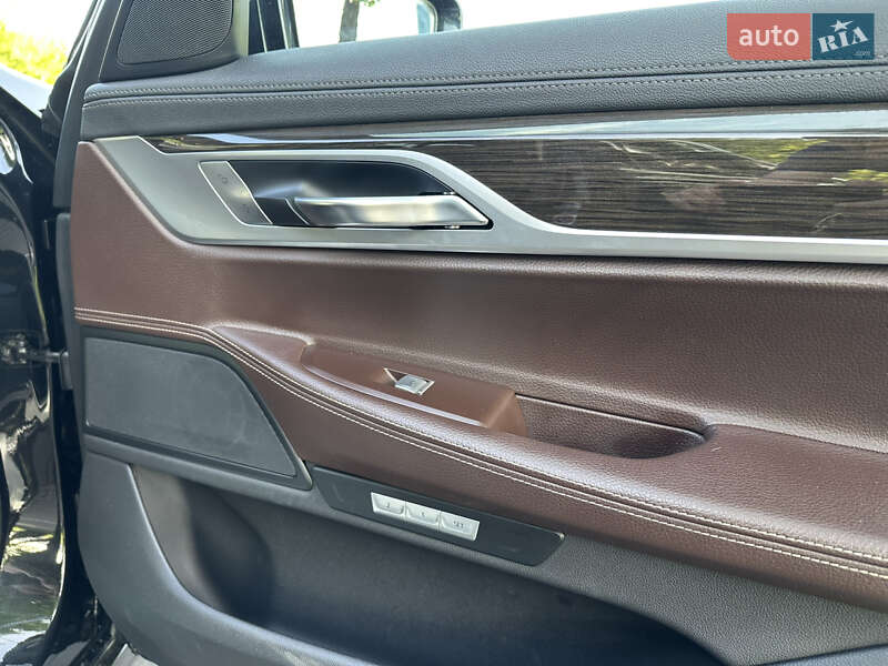 Седан BMW 7 Series 2016 в Києві