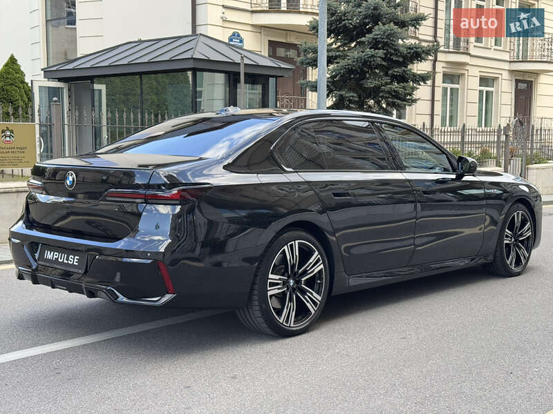 Седан BMW 7 Series 2023 в Києві