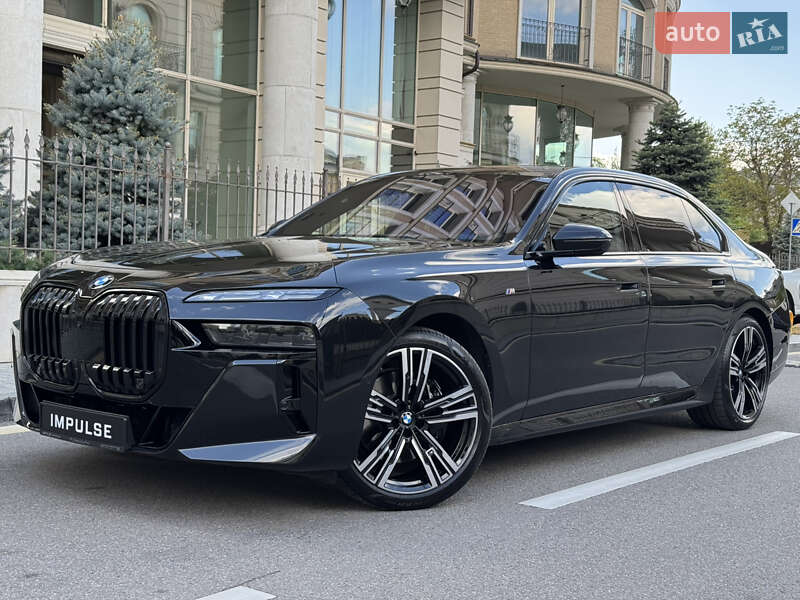 Седан BMW 7 Series 2023 в Києві