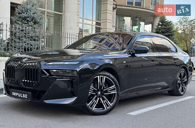 Седан BMW 7 Series 2023 в 