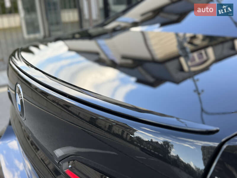 Седан BMW 7 Series 2023 в Києві