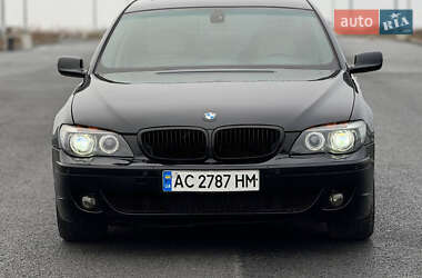 Седан BMW 7 Series 2005 в Смизі