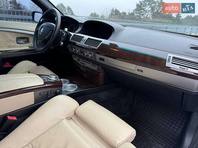 Седан BMW 7 Series 2005 в Смыге фото 34 Седан BMW 7 Series 2005 в Смыге