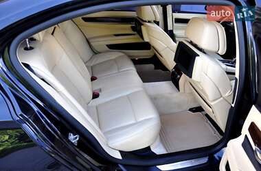 Седан BMW 7 Series 2010 в 