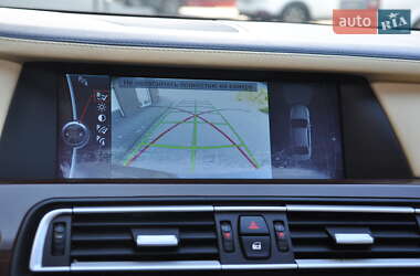Седан BMW 7 Series 2010 в 