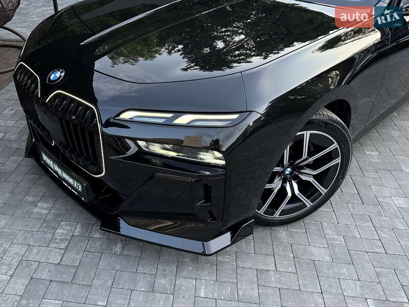 Седан BMW 7 Series 2024 в Киеве