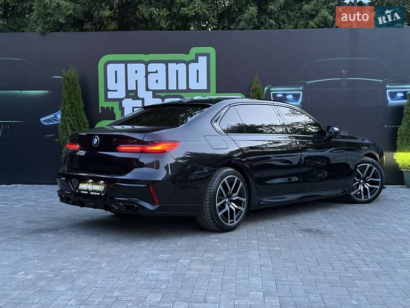 Седан BMW 7 Series 2024 в Киеве