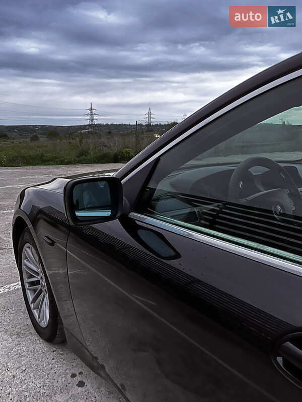 Седан BMW 7 Series 2002 в Черновцах