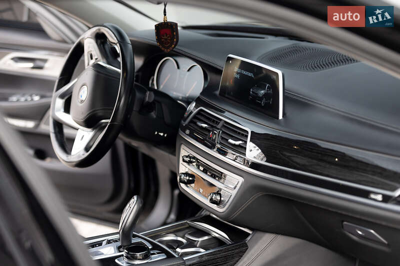 Седан BMW 7 Series 2018 в Вінниці