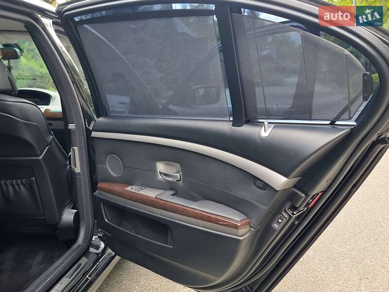 Седан BMW 7 Series 2006 в Киеве