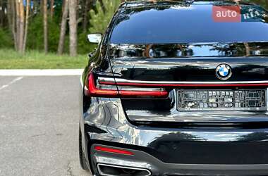 Седан BMW 7 Series 2022 в 