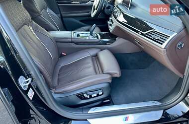 Седан BMW 7 Series 2022 в 