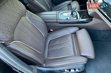 Седан BMW 7 Series 2022 в 