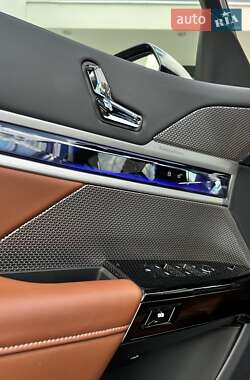 Седан BMW 7 Series 2024 в 