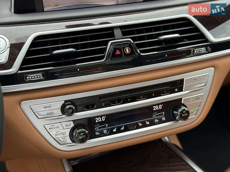 Седан BMW 7 Series 2019 в Києві