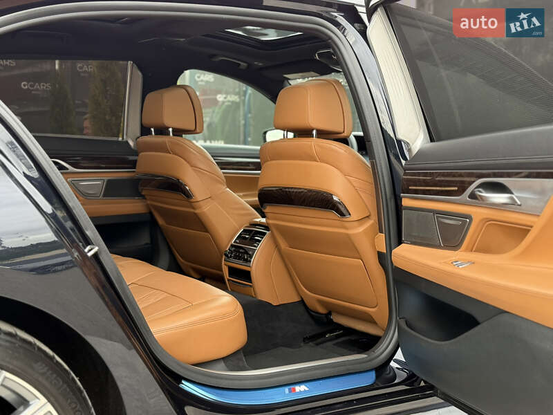 Седан BMW 7 Series 2019 в Києві