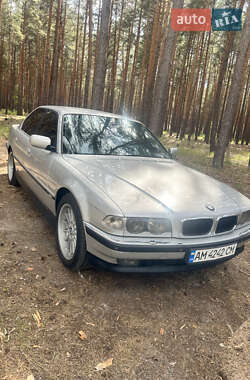Седан BMW 7 Series 2001 в Киеве