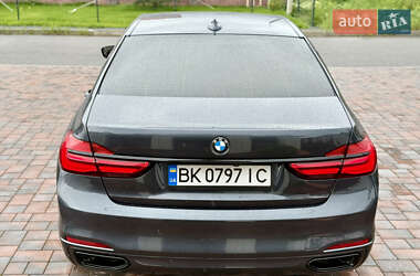 Седан BMW 7 Series 2015 в 