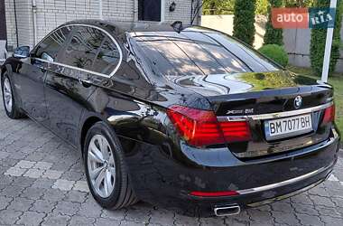 Седан BMW 7 Series 2012 в 