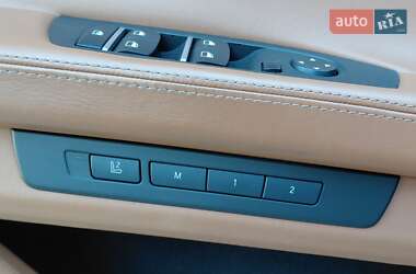 Седан BMW 7 Series 2012 в 