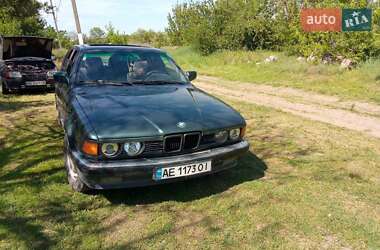 Седан BMW 7 Series 1988 в Днепре