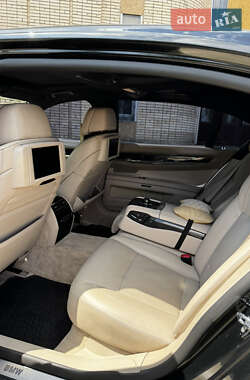 Седан BMW 7 Series 2008 в 