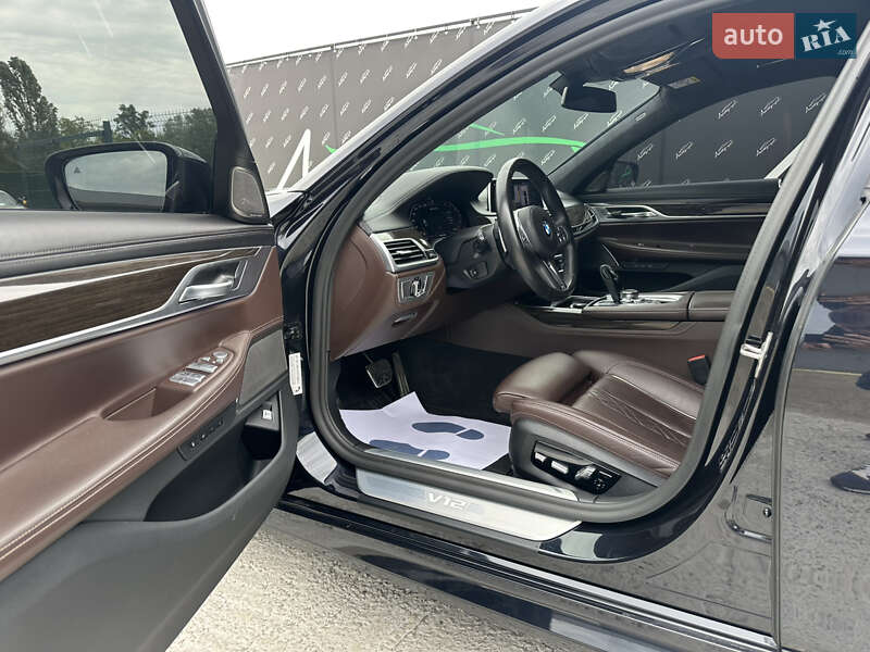 Седан BMW 7 Series 2021 в Киеве