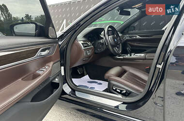 Седан BMW 7 Series 2021 в 