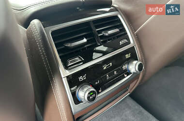 Седан BMW 7 Series 2021 в 
