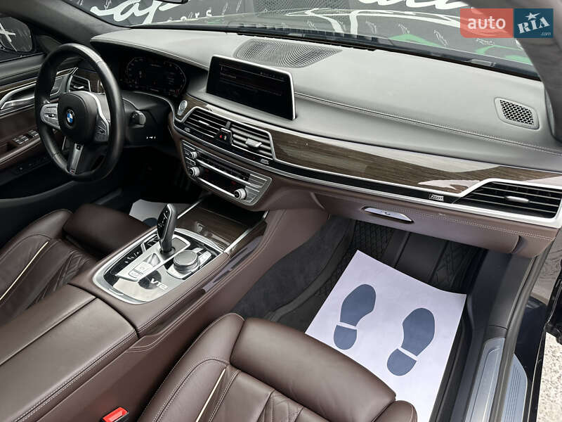 Седан BMW 7 Series 2021 в Киеве