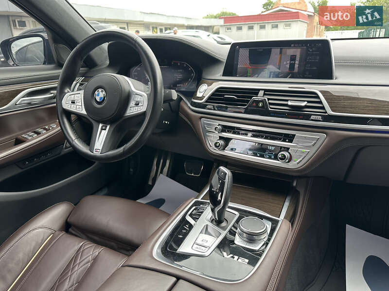 Седан BMW 7 Series 2021 в Киеве