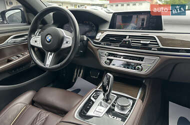 Седан BMW 7 Series 2021 в 