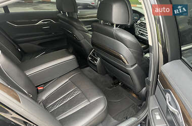 Седан BMW 7 Series 2016 в 