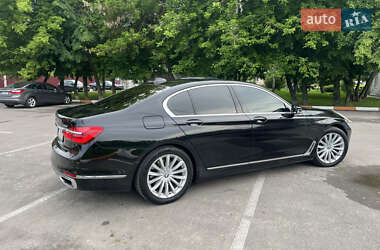 Седан BMW 7 Series 2016 в 