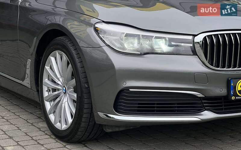Седан BMW 7 Series 2019 в Івано-Франківську