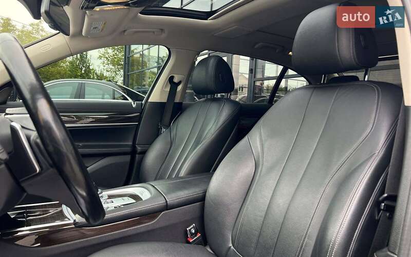 Седан BMW 7 Series 2019 в Івано-Франківську